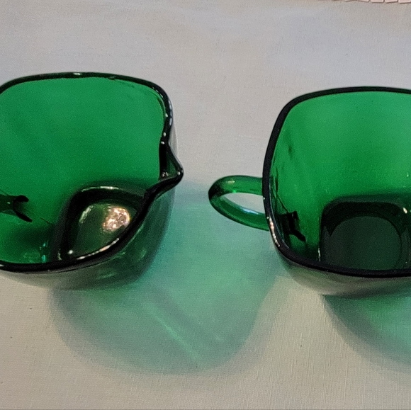 VINTAGE BEAUTIFUL ANCHOR HOCKIN FOREST GREEN GLASS,CREMER, AND SUGAR DISH - Picture 2 of 5